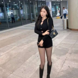 栖霞马群奈奈