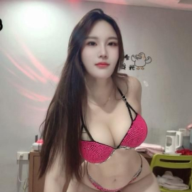肤白美臀西宝