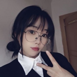 眼镜妹萌萌
