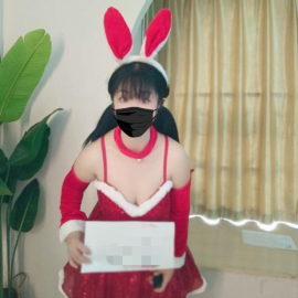 圣诞战袍少妇